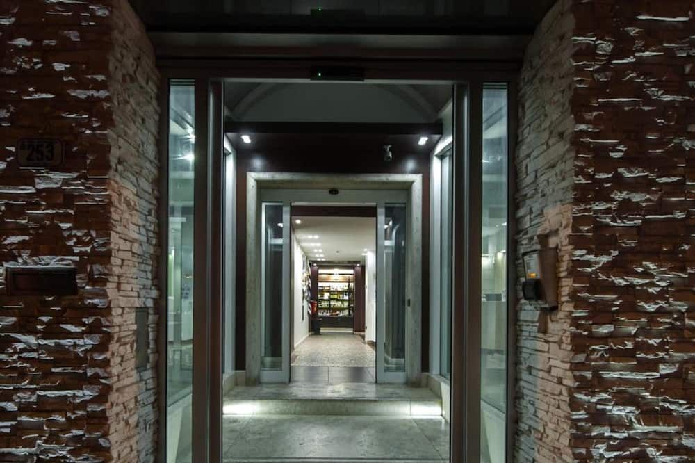 Hall