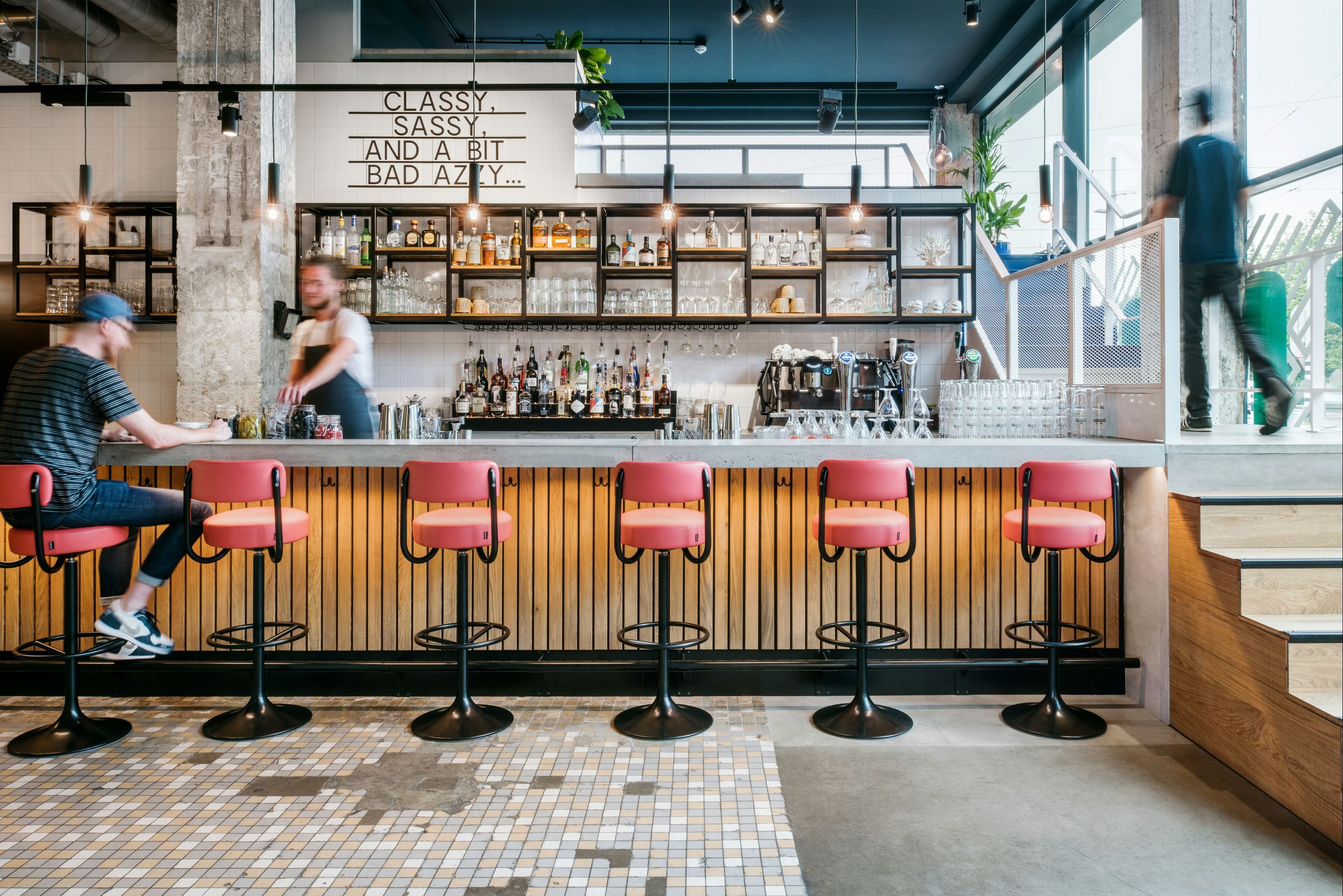 Bar