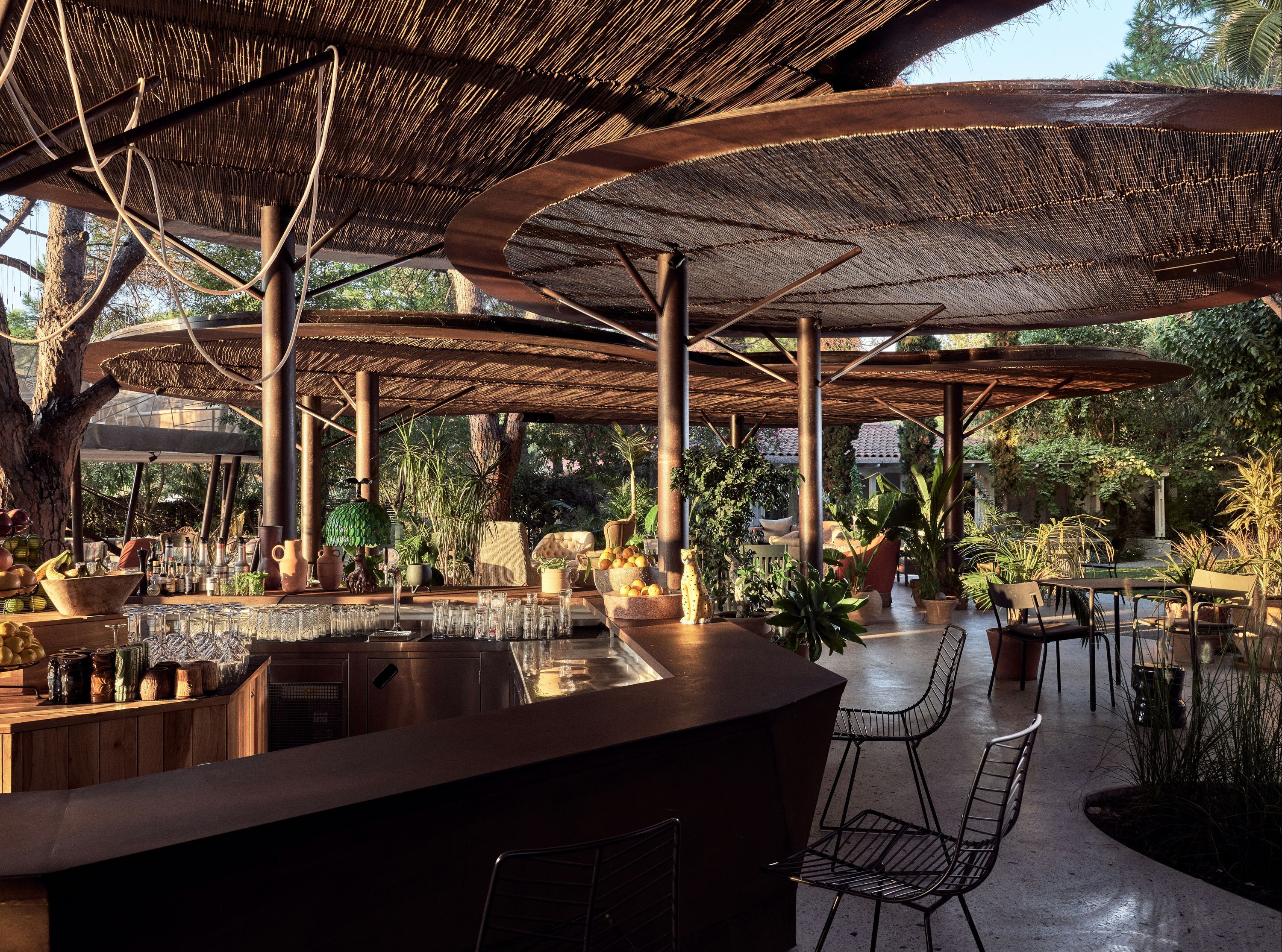 Bar