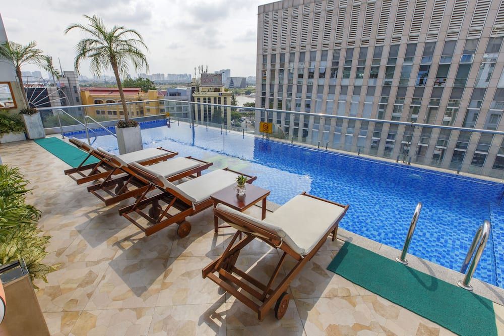Svømmebasseng