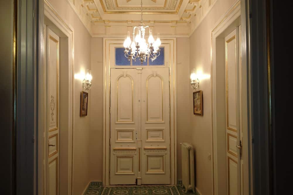 Hall