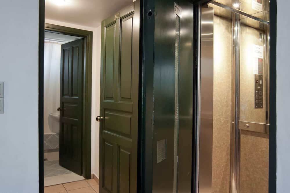 Hall