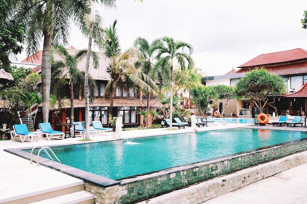 Svømmebasseng