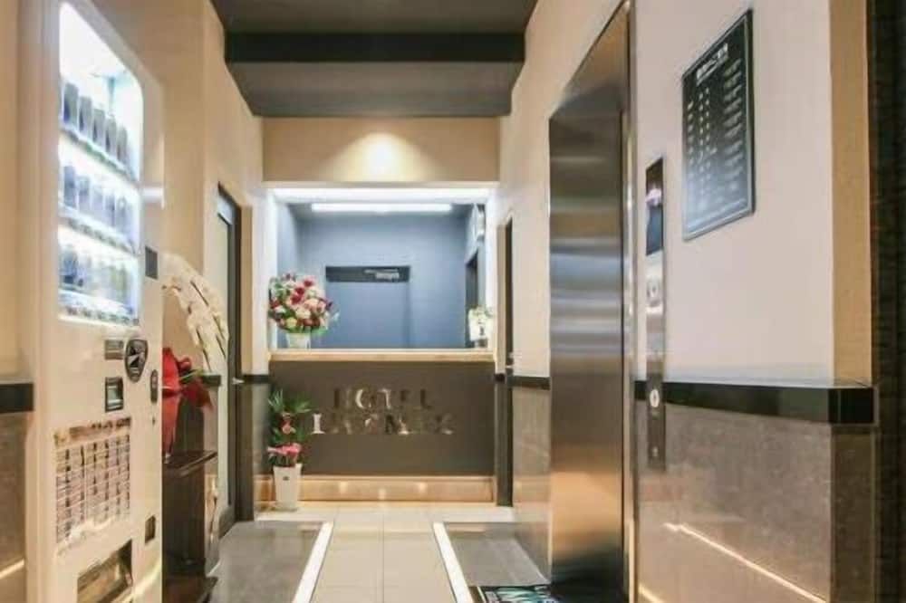 Hall