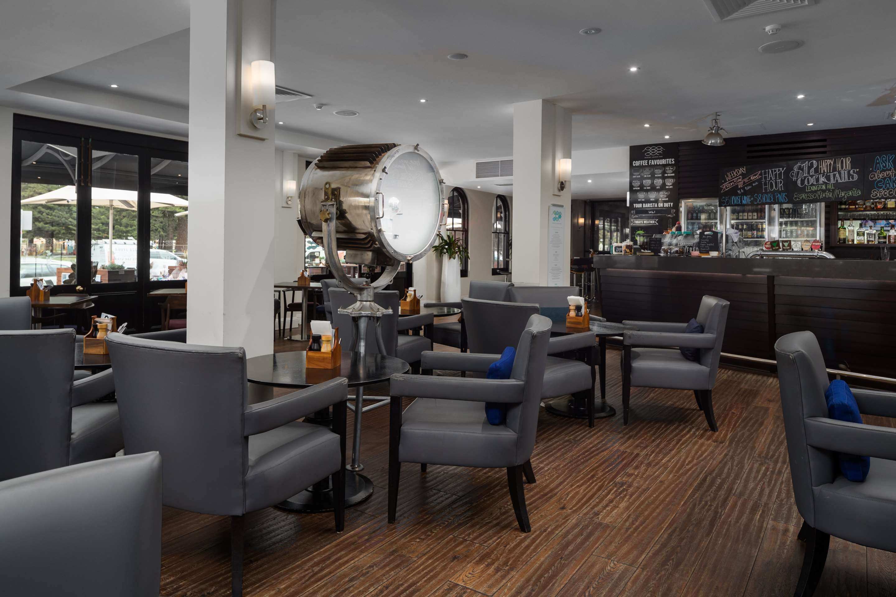 Bar