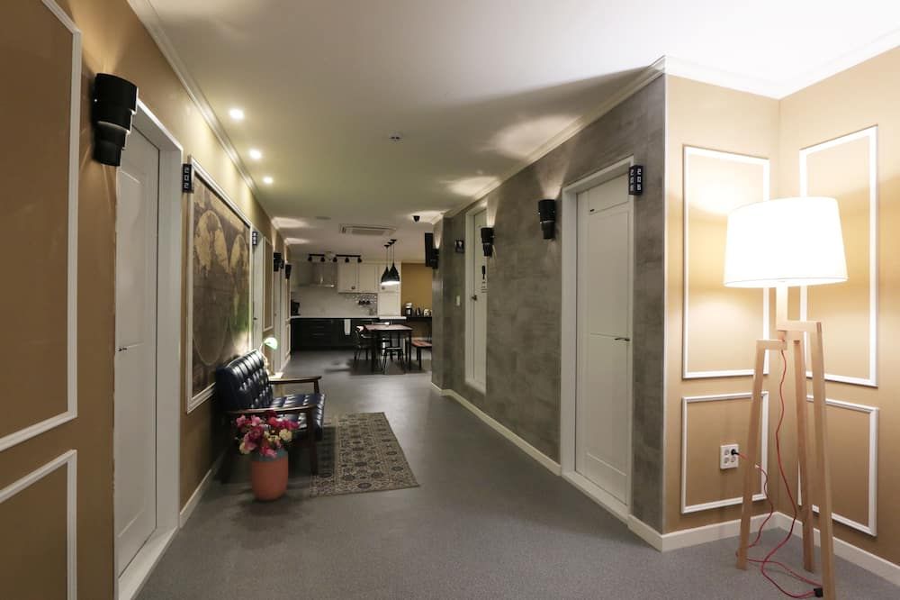 Hall