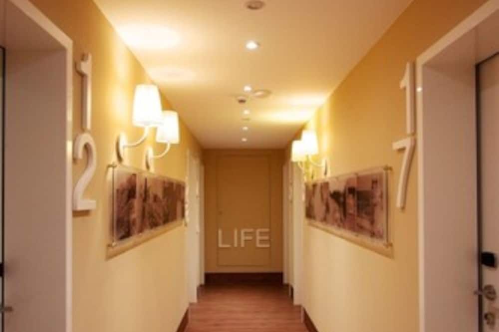 Hall