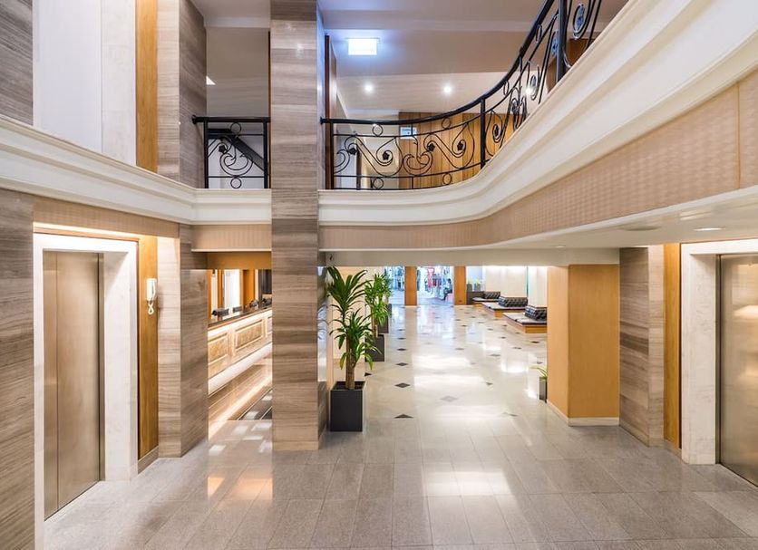 Hall Foto
