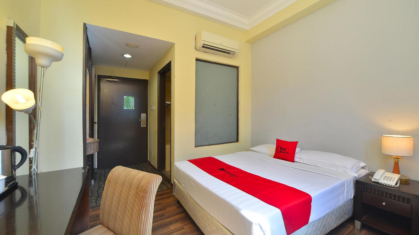 RedDoorz Hotel @ Aljunied (Sg Clean Certified)