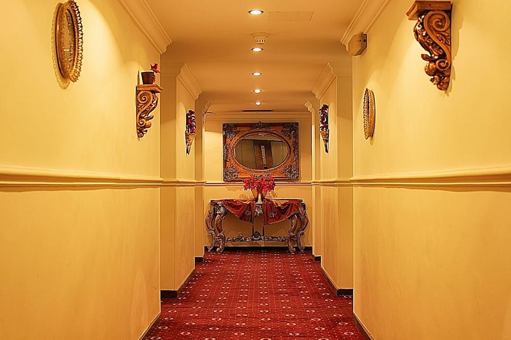 Hall