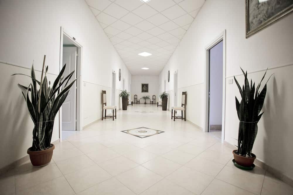 Hall Foto