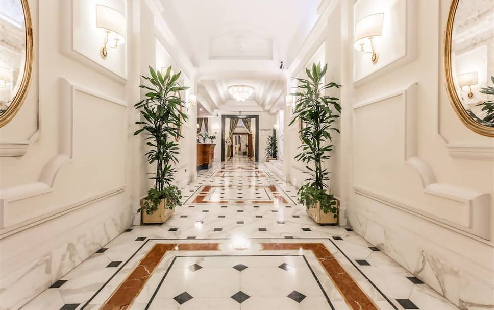 Hall Foto