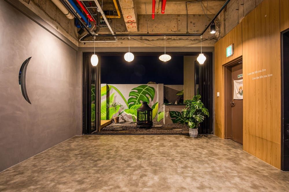 Hall