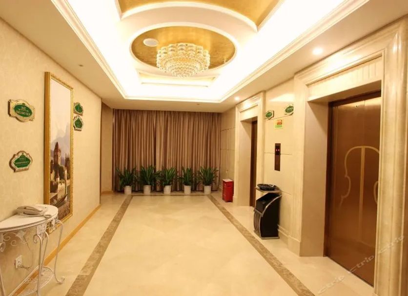 Hall Foto