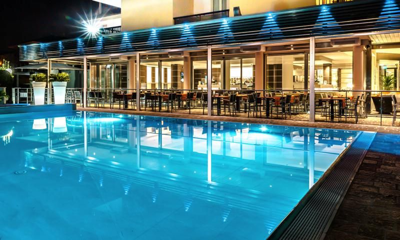 Svømmebasseng