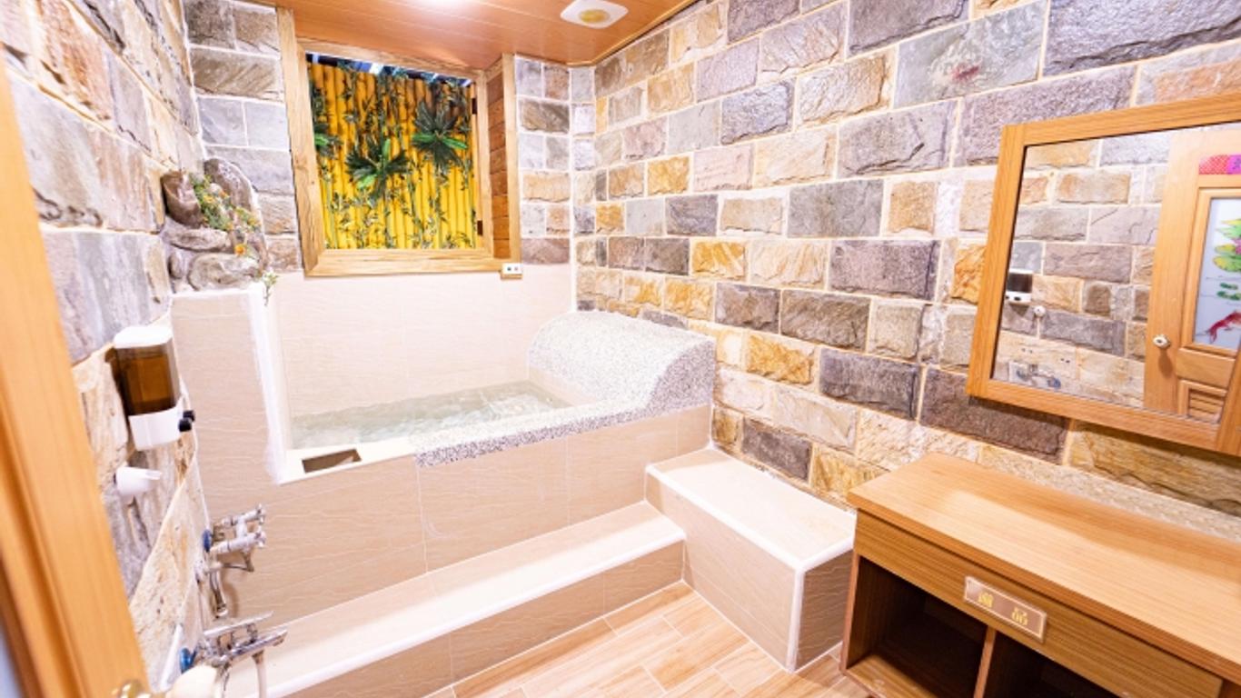 Meilonshan Hotspring Resort